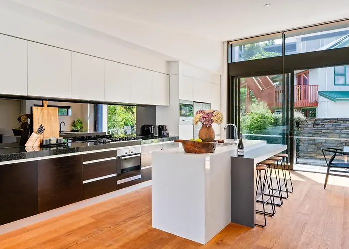 Hana By Sotheby's Luxury Homes *